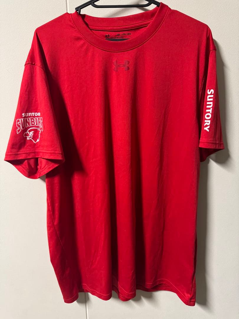 バレーボール　日本代表　高橋藍選手が所属しているサントリーサンバースの練習着