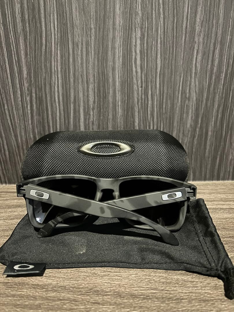 OAKLEY Holbrook【偏光レンズ】OO9244-3256