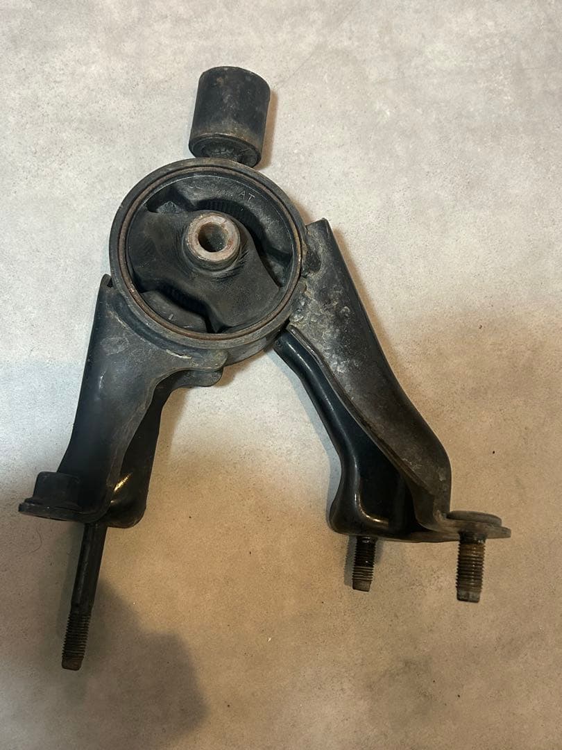 haruセリカzzt231 ATエンジンマウント