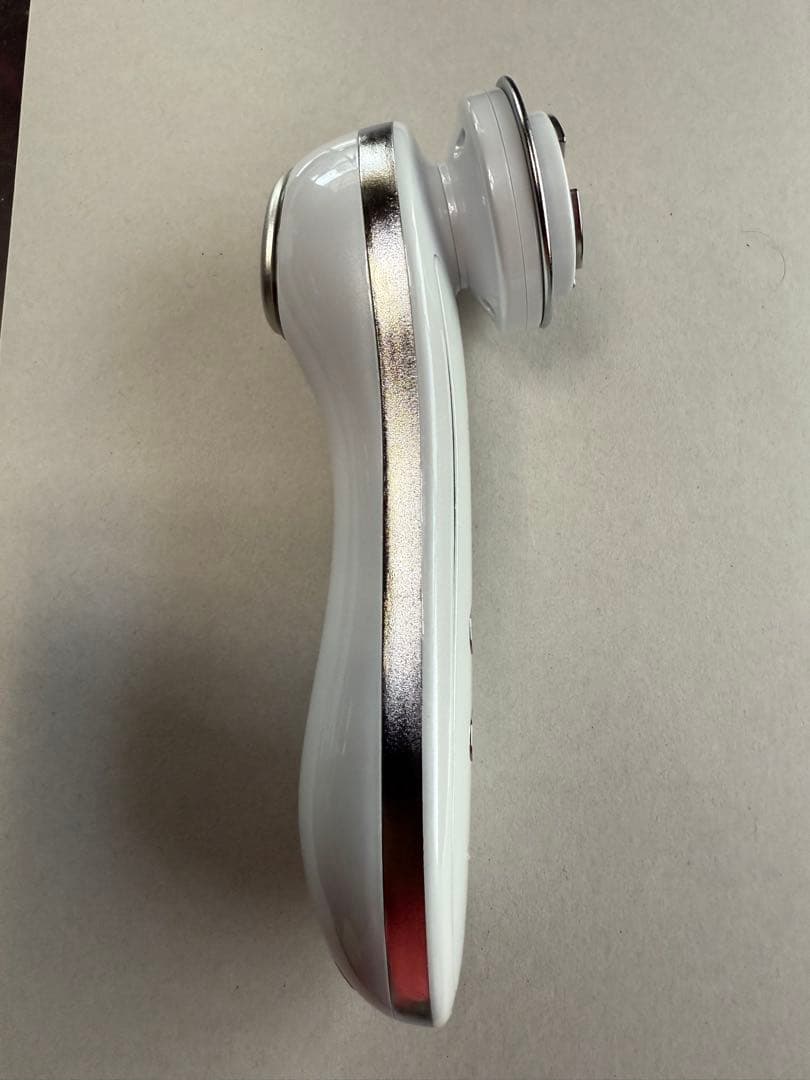 美顔器 ミュゼコスメ　　　　スキンエフェクター　 クレンジング機能付き