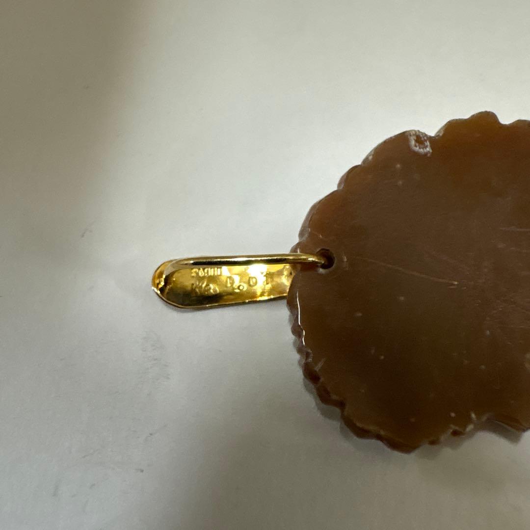 Ｋ１８　ＰＴ９００　シェルカメオ　ダイヤモンド付き　ペンダント