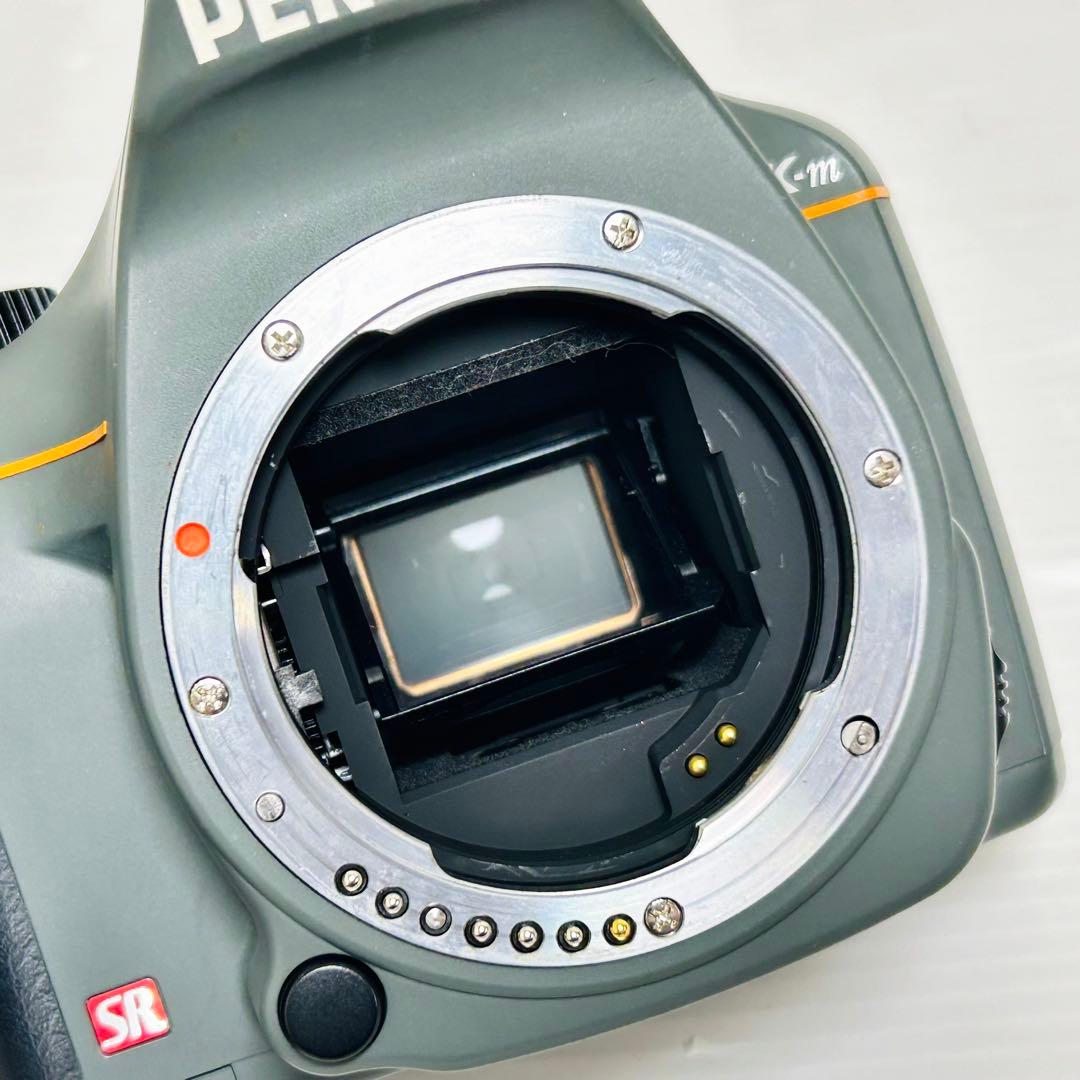 希少 PENTAX デジタル一眼レフカメラ K-m 限定オリーブ 標準レンズ付き