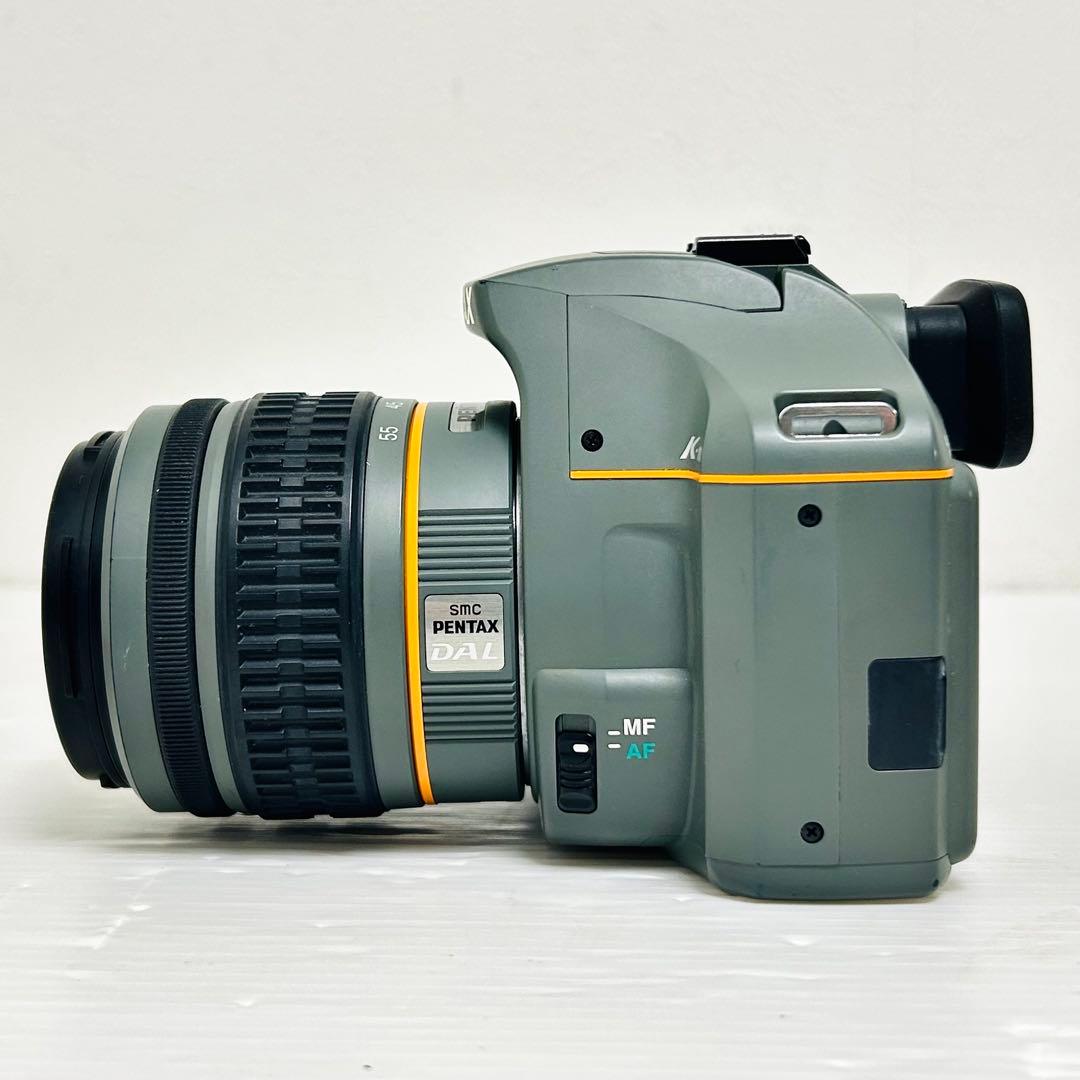希少 PENTAX デジタル一眼レフカメラ K-m 限定オリーブ 標準レンズ付き