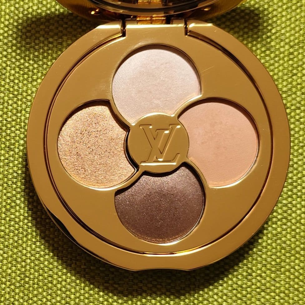 最終お値下げ！ルイヴィトン　アイシャドウ　LVオンブル150