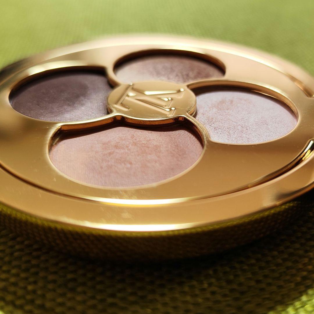 最終お値下げ！ルイヴィトン　アイシャドウ　LVオンブル150