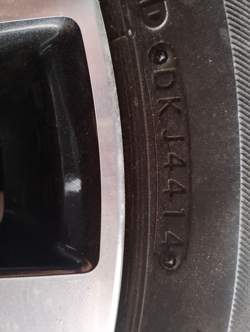 値下げしました。 ブリヂストン 225/60R18 タイヤ・ホイールセット