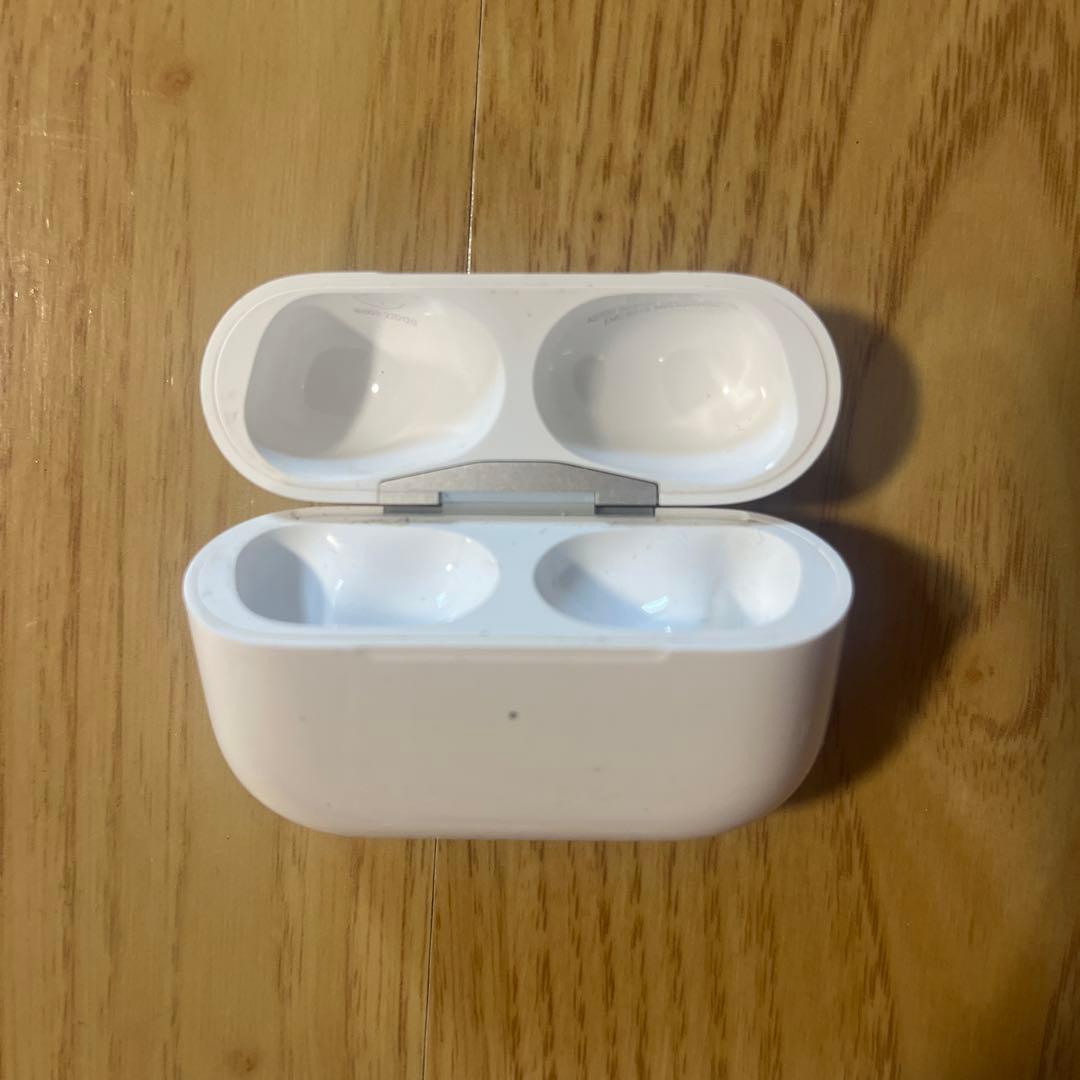 エアポッツプロ 第2世代 ケース本体と左耳