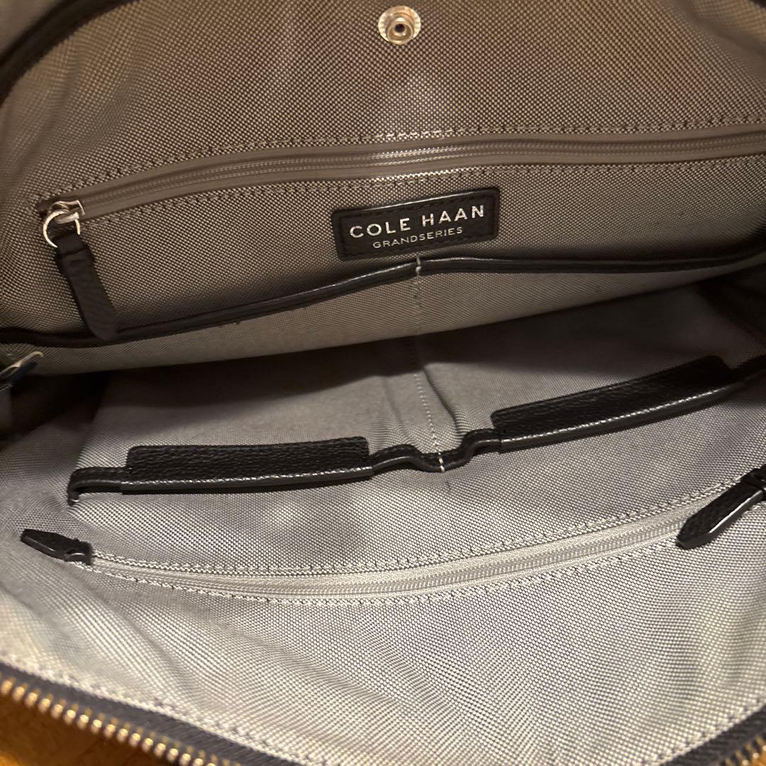 COLE HAAN 黒 レザーリュック