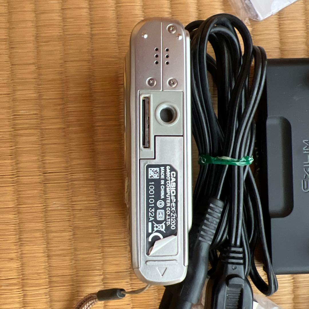 CASIO EXILIM EX-Z1200 1200万画素