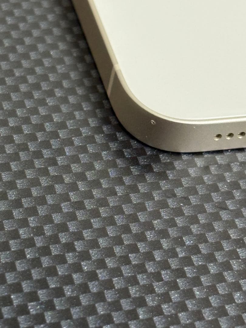 iPhone 14本体　SIMフリー