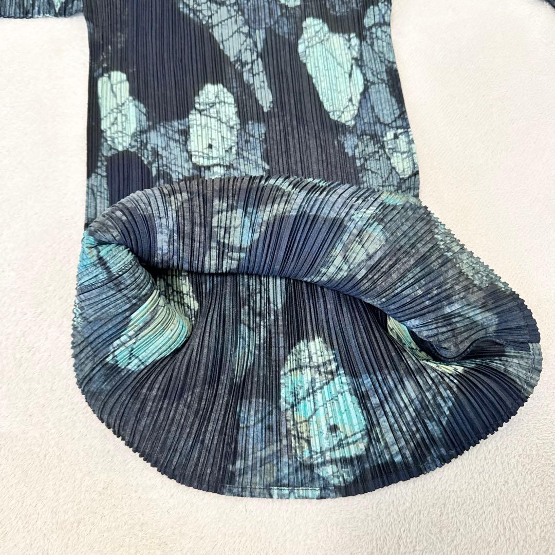 極美品✨PLEATS PLEASE プリーツ　総柄　長袖　ハイネック　チュニック