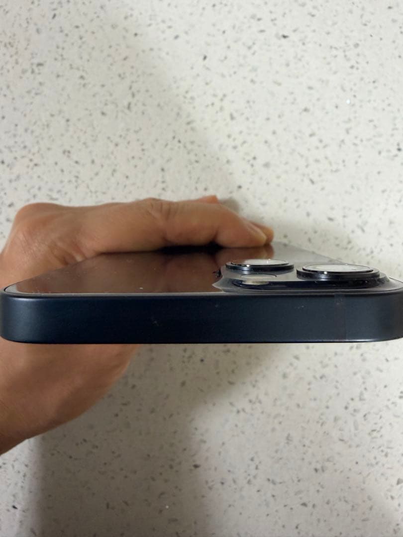 超美品　iPhone13 128GB SIMフリー　ブラック