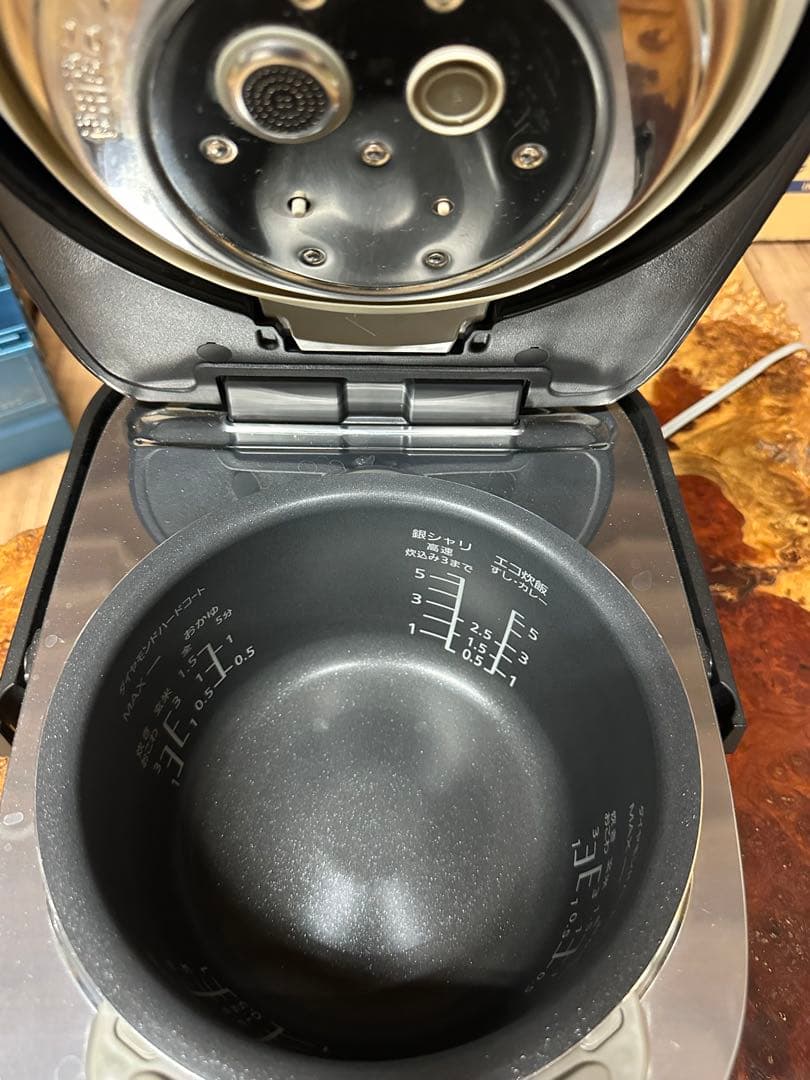 Panasonic sr-mpw10e8 炊飯器 ブラック