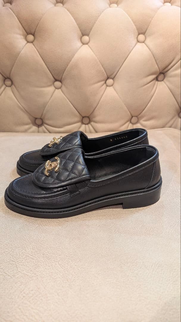 オーロラ　美品 CHANEL ターンロック ローファー 36 ゴールド金具