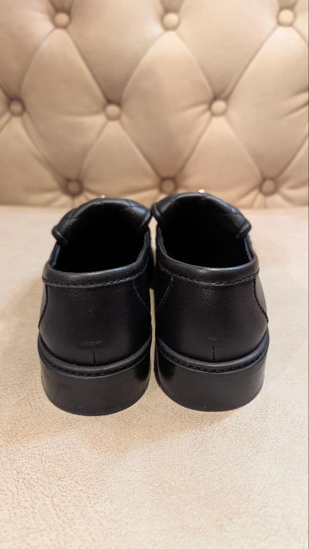 オーロラ　美品 CHANEL ターンロック ローファー 36 ゴールド金具