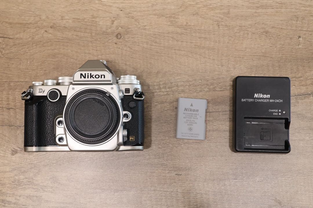 Nikon DF ボディ フルサイズ一眼レフカメラ