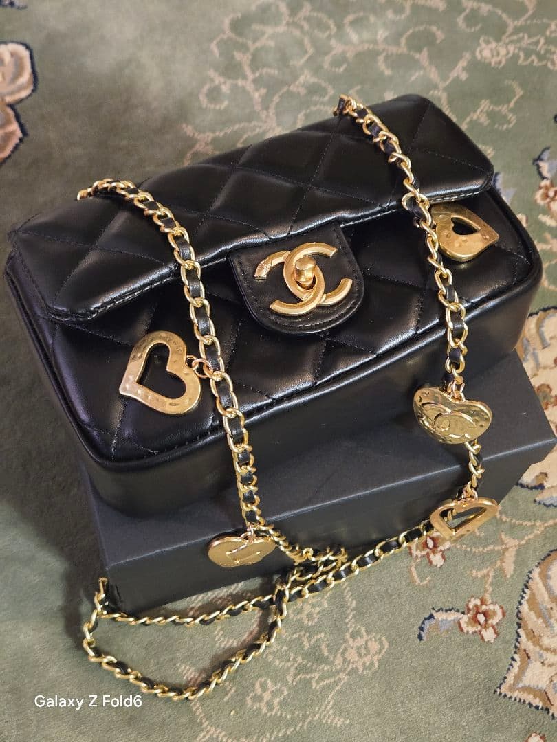 Chanel シャネル ビューティー ノベルティ ハートチャーム チェーン