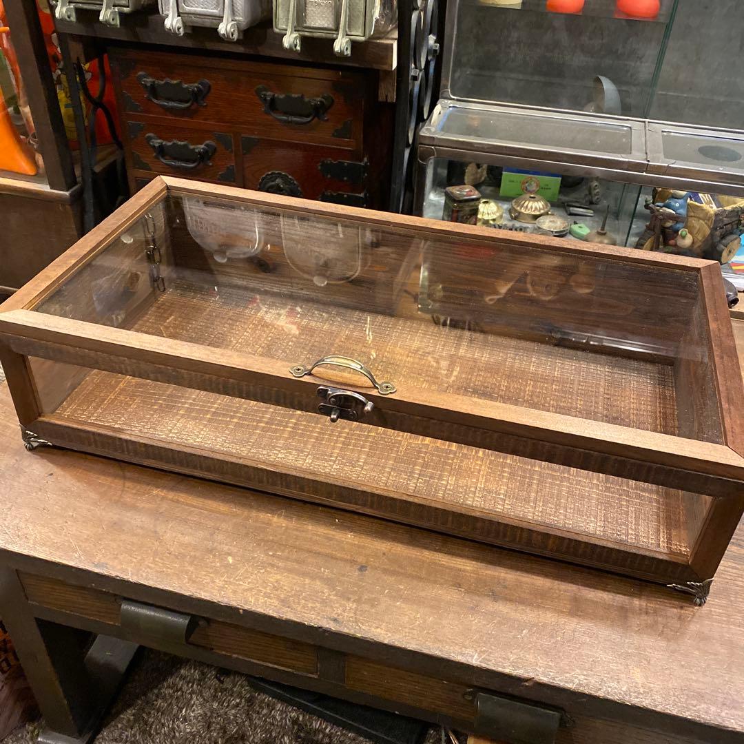 大きめ木製ガラスケース