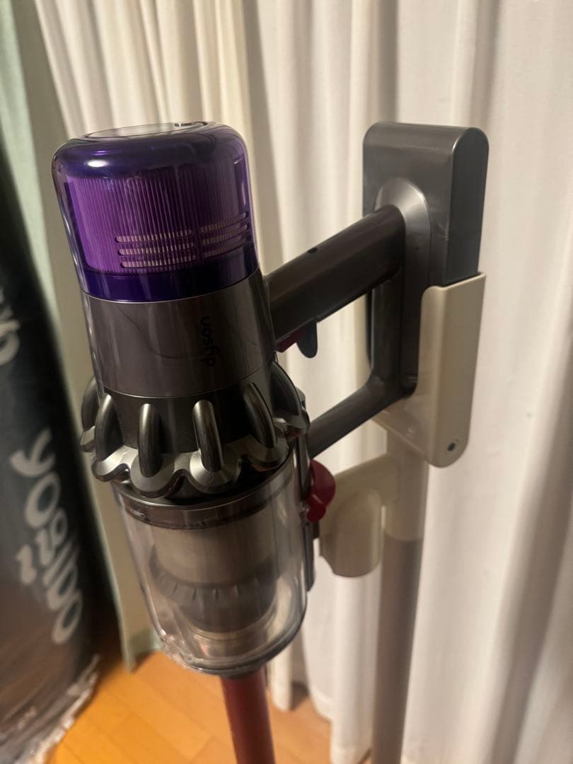 【動作品】 dyson V11 Fluffy+　sv14FFCOM スタンド付き