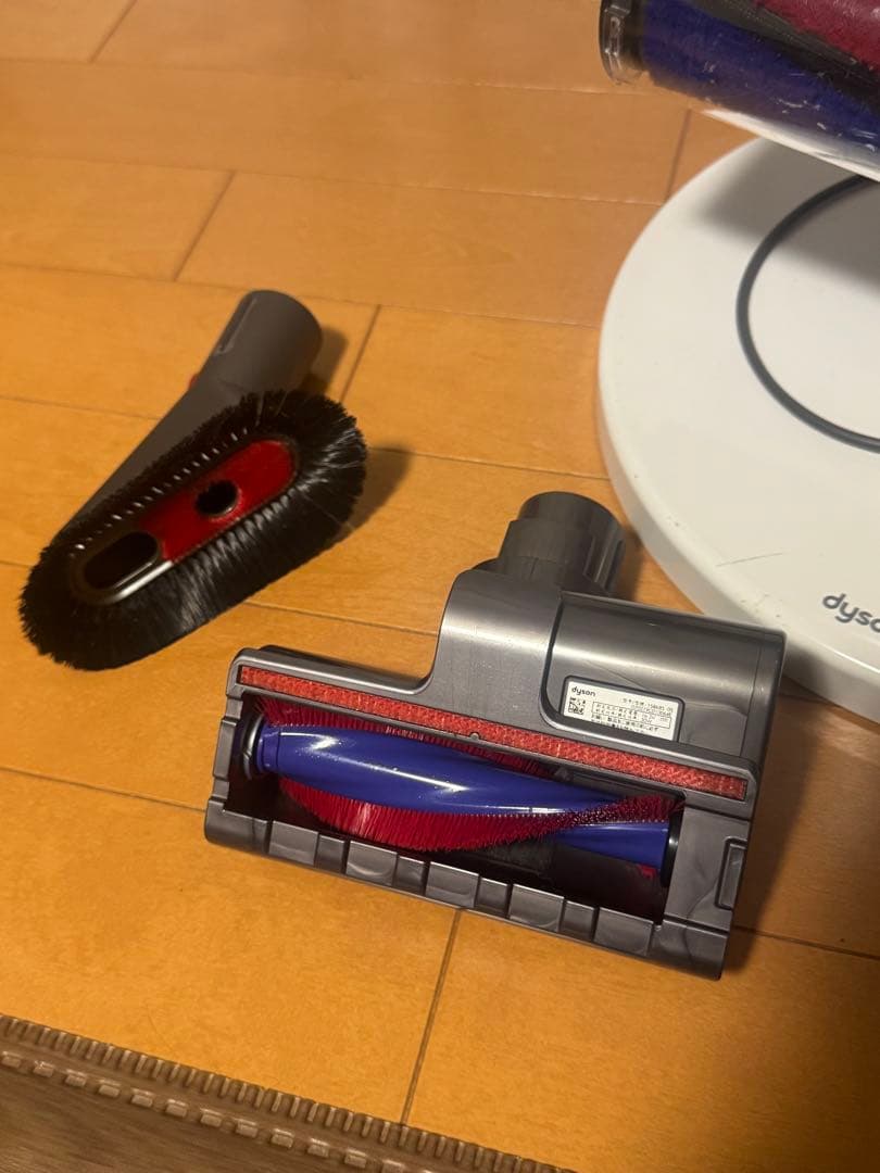 【動作品】 dyson V11 Fluffy+　sv14FFCOM スタンド付き
