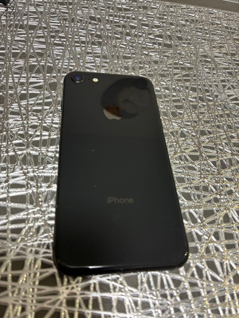 Apple iPhone 8ブラック