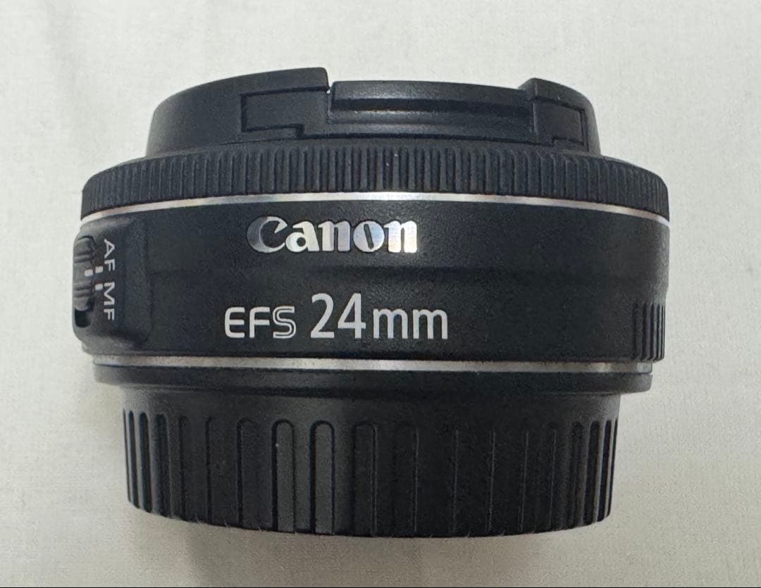 Canon EFS 24mm 単焦点レンズ