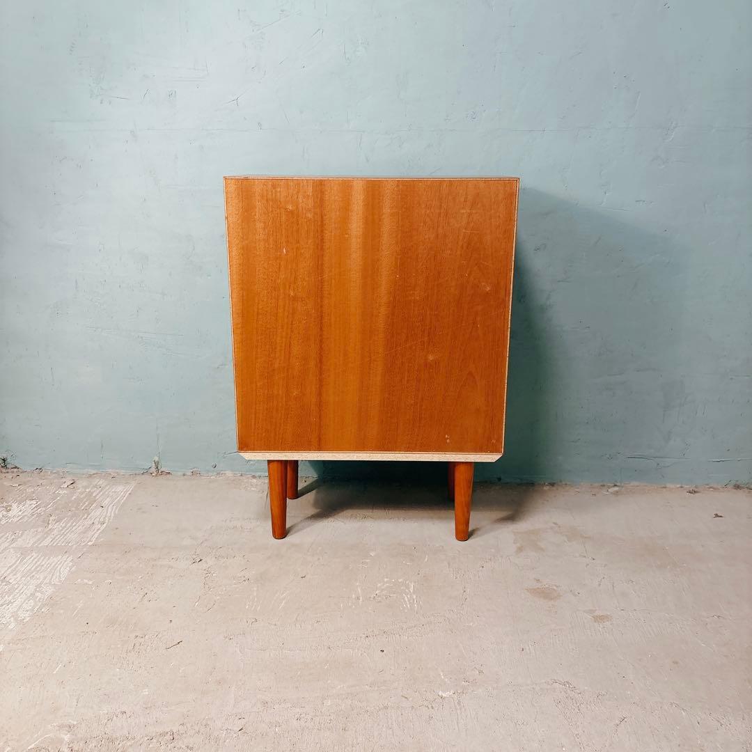 【ぱんち】デンマーク　チーク材　ブックシェルフ　北欧家具　北欧ビンテージ