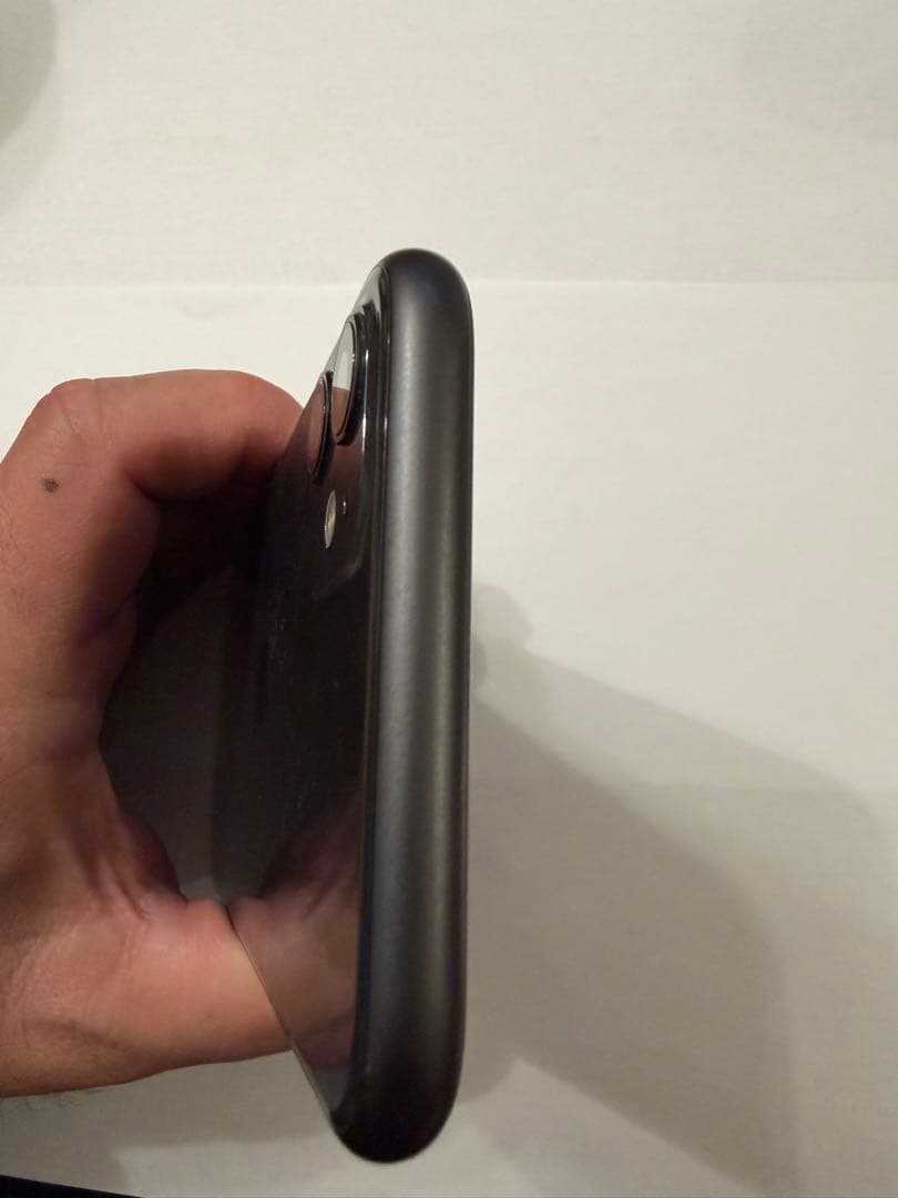 iPhone11 128GB ブラック SIMフリー 美品 電池100%