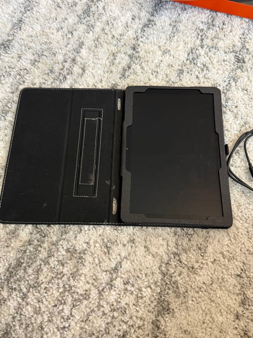 アマゾンfire　タブレット　本体　2023年第13世代　32GB