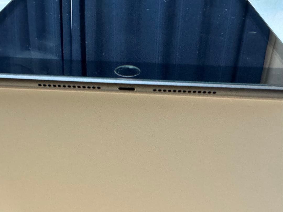 【美品】iPad 無印 第7世代 Wifi 32GB スペースグレー