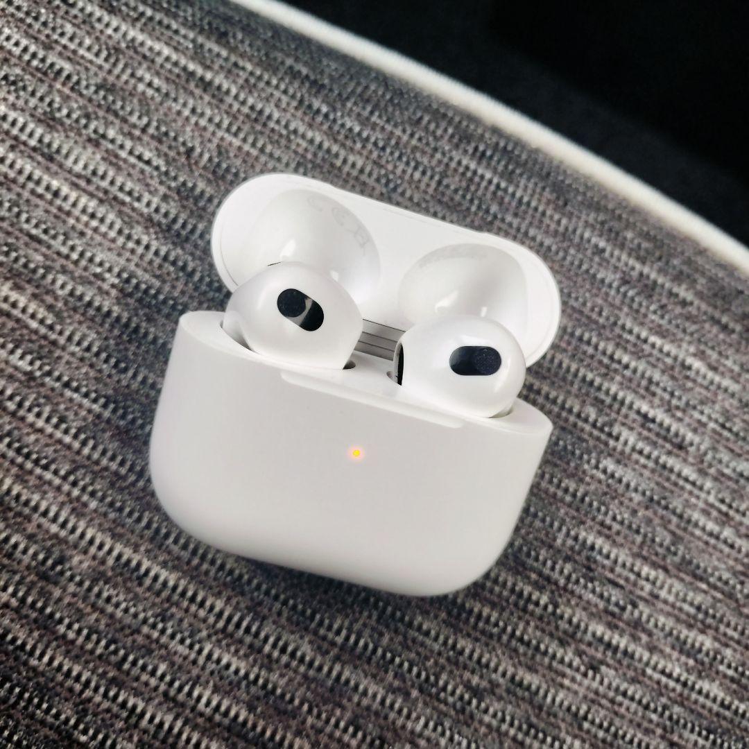 イヤホン AppleAirPods