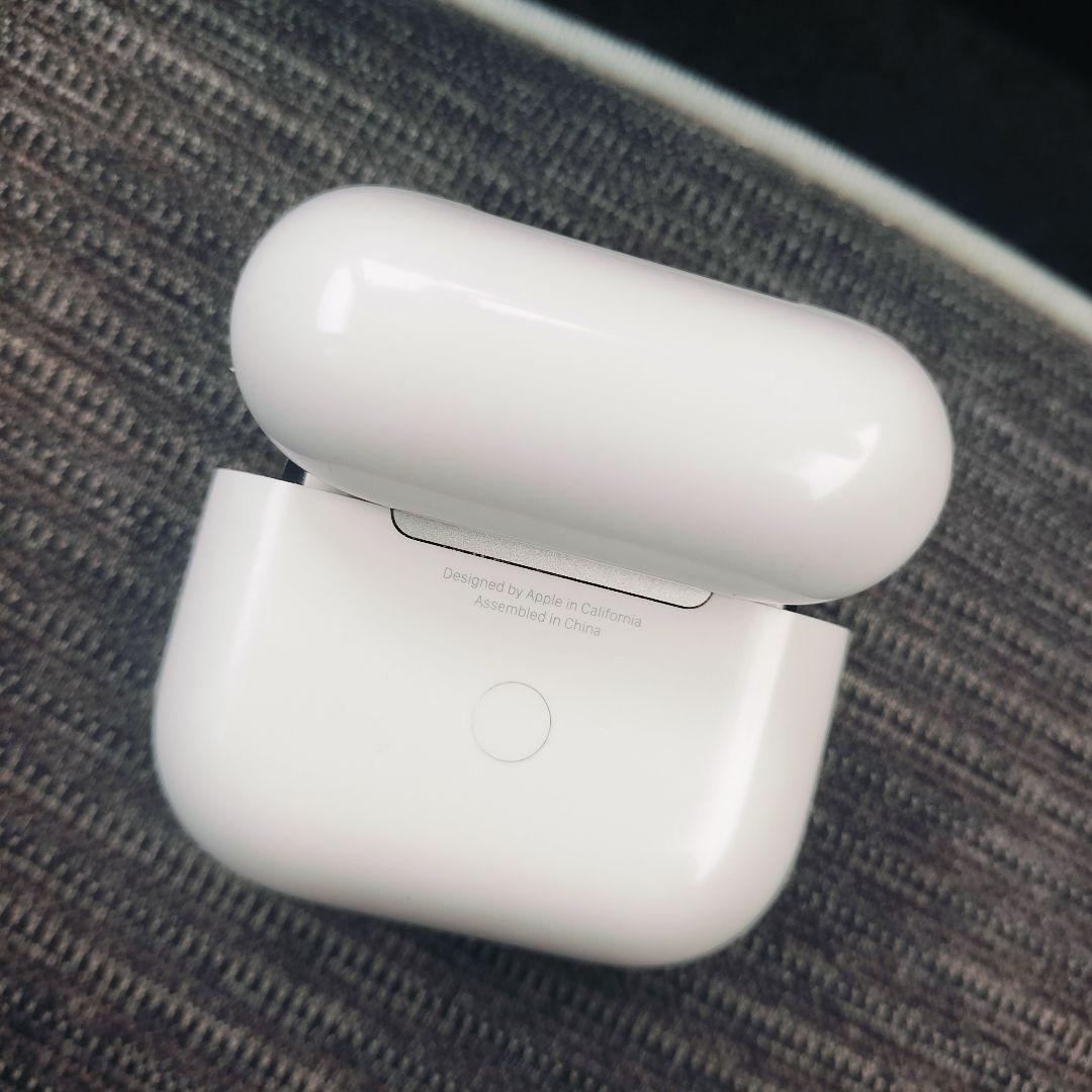 イヤホン AppleAirPods