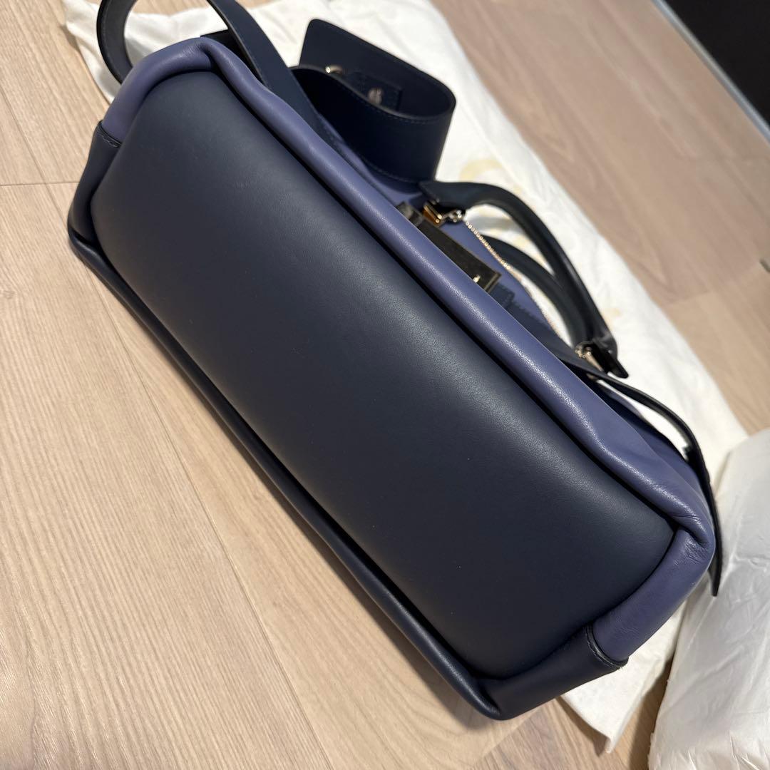 Chloé ネイビー レザーバッグ　新品未使用