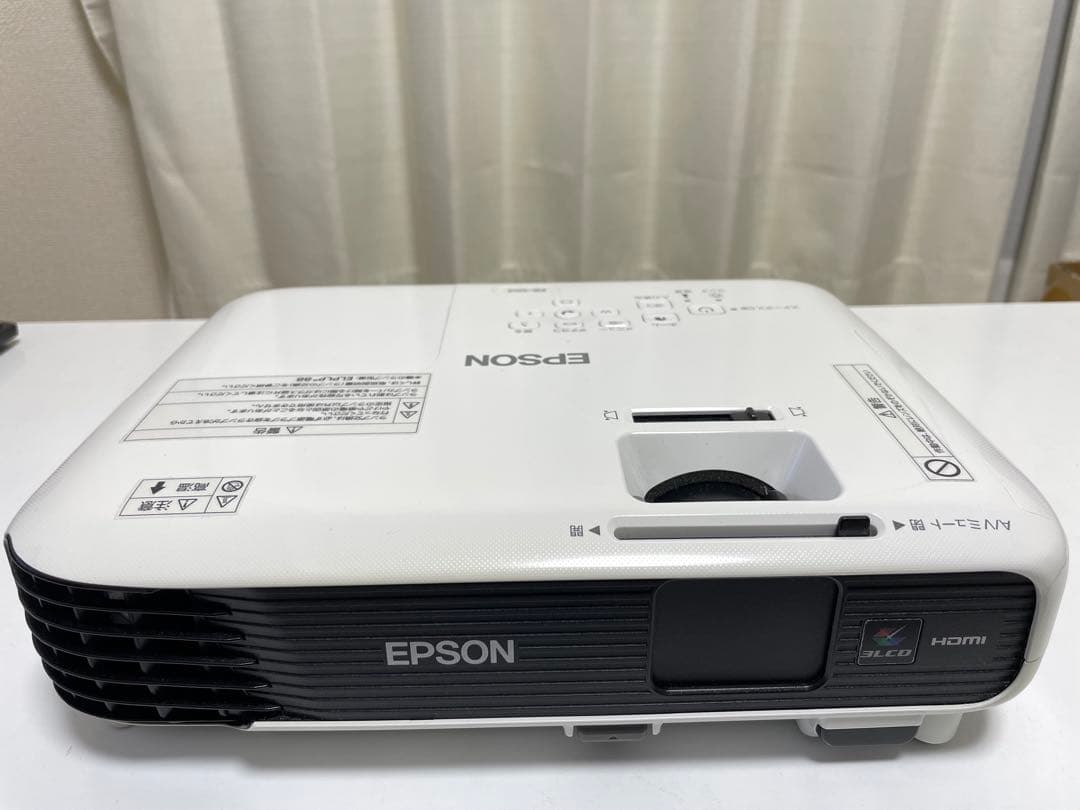 EPSON-EB-S04 高性能プロジェクター