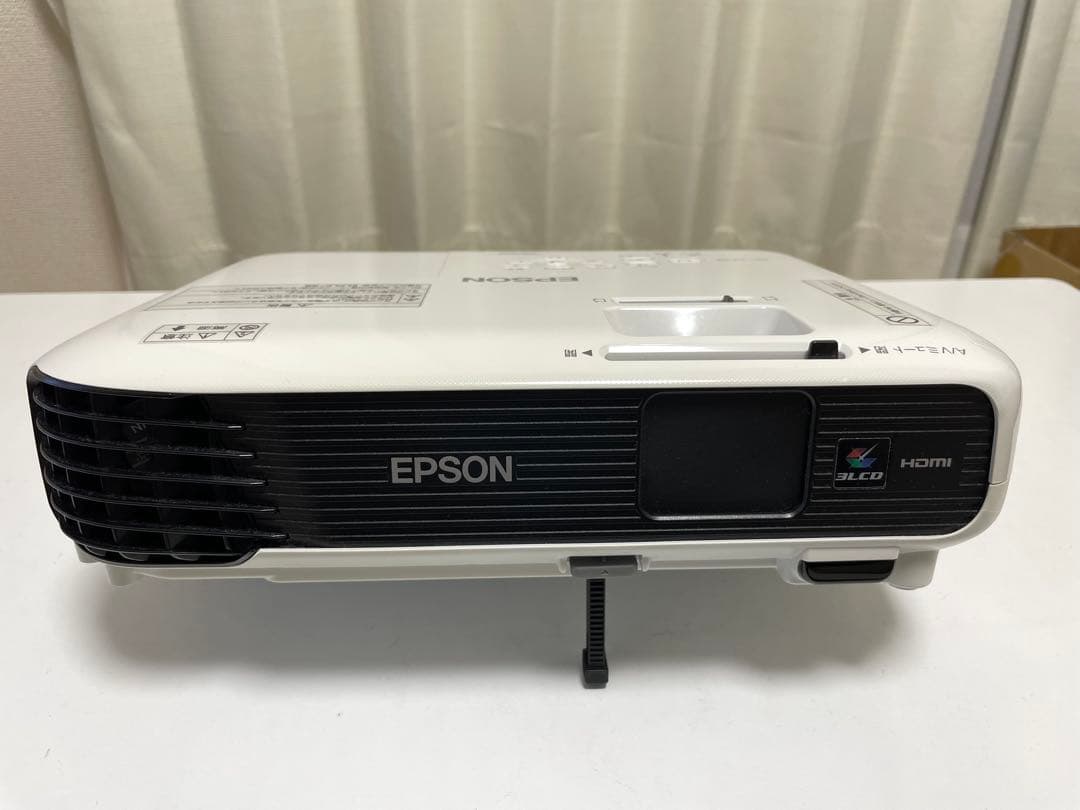 EPSON-EB-S04 高性能プロジェクター