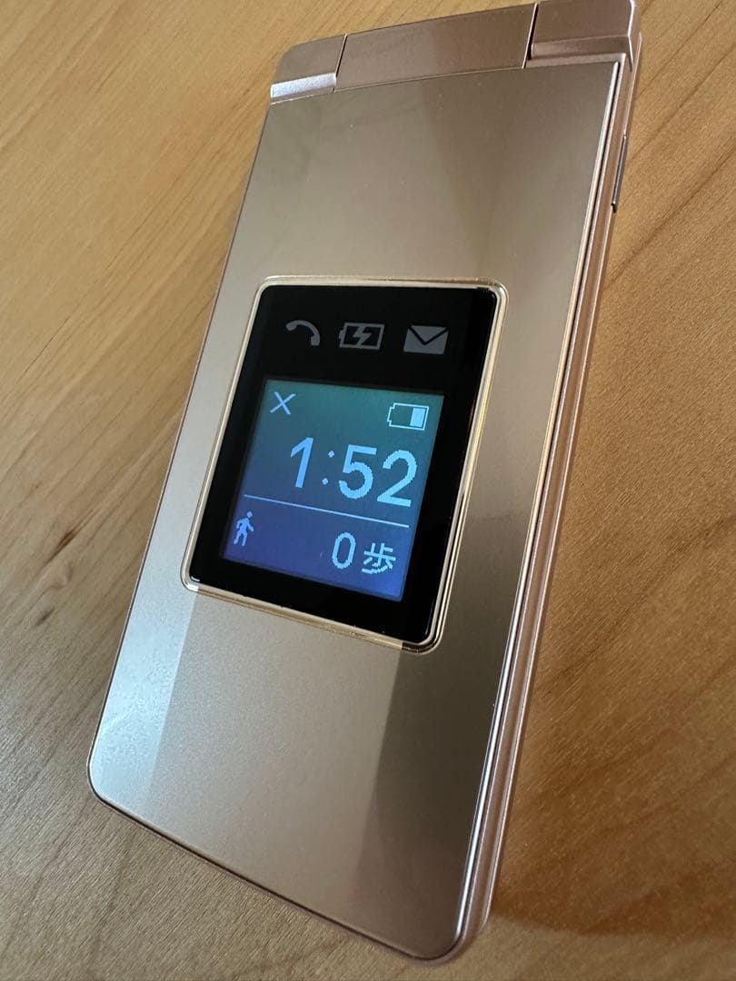 【極美品】かんたん携帯11 SHARP ゴールド　充電器セット