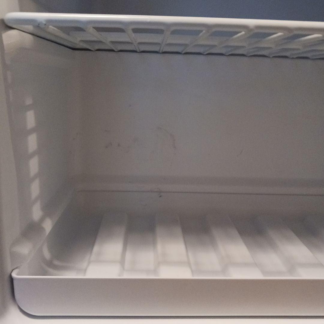 MAXZEN 31L 冷凍庫 2022年製　コンパクト　黒　ブラック　小型冷凍庫