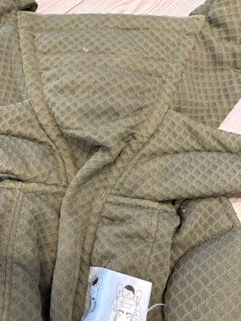 【中古美品】Ergobaby OMNI Breeze オムニブリーズ カーキ