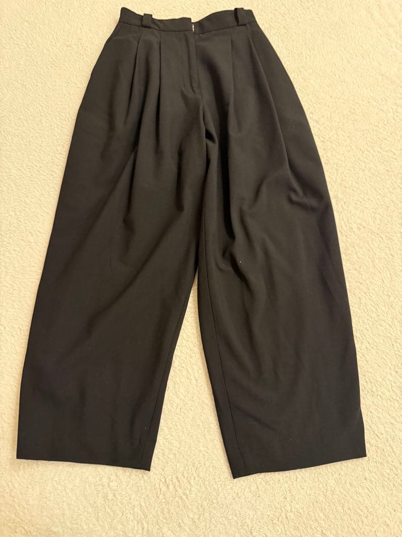 専用todayful ハイウエストタックトラウザーズ