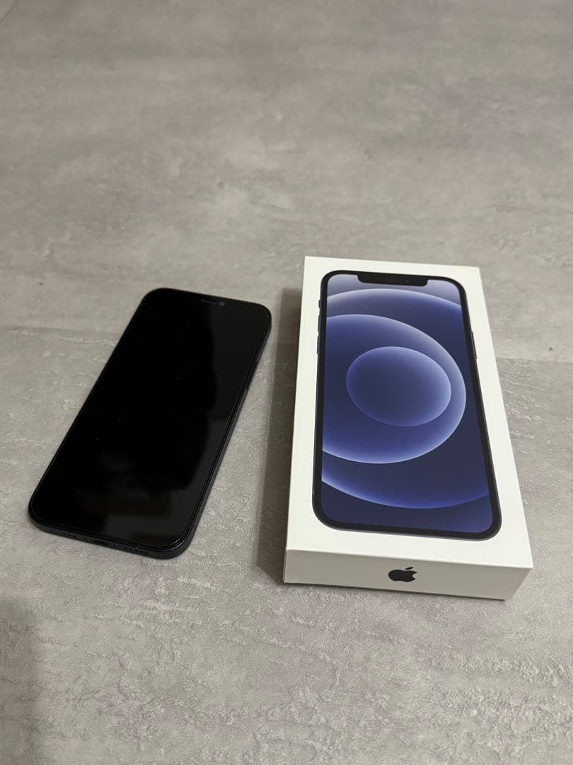 Apple IPhone 12 Black 64GB SIMフリー 外箱 充電器