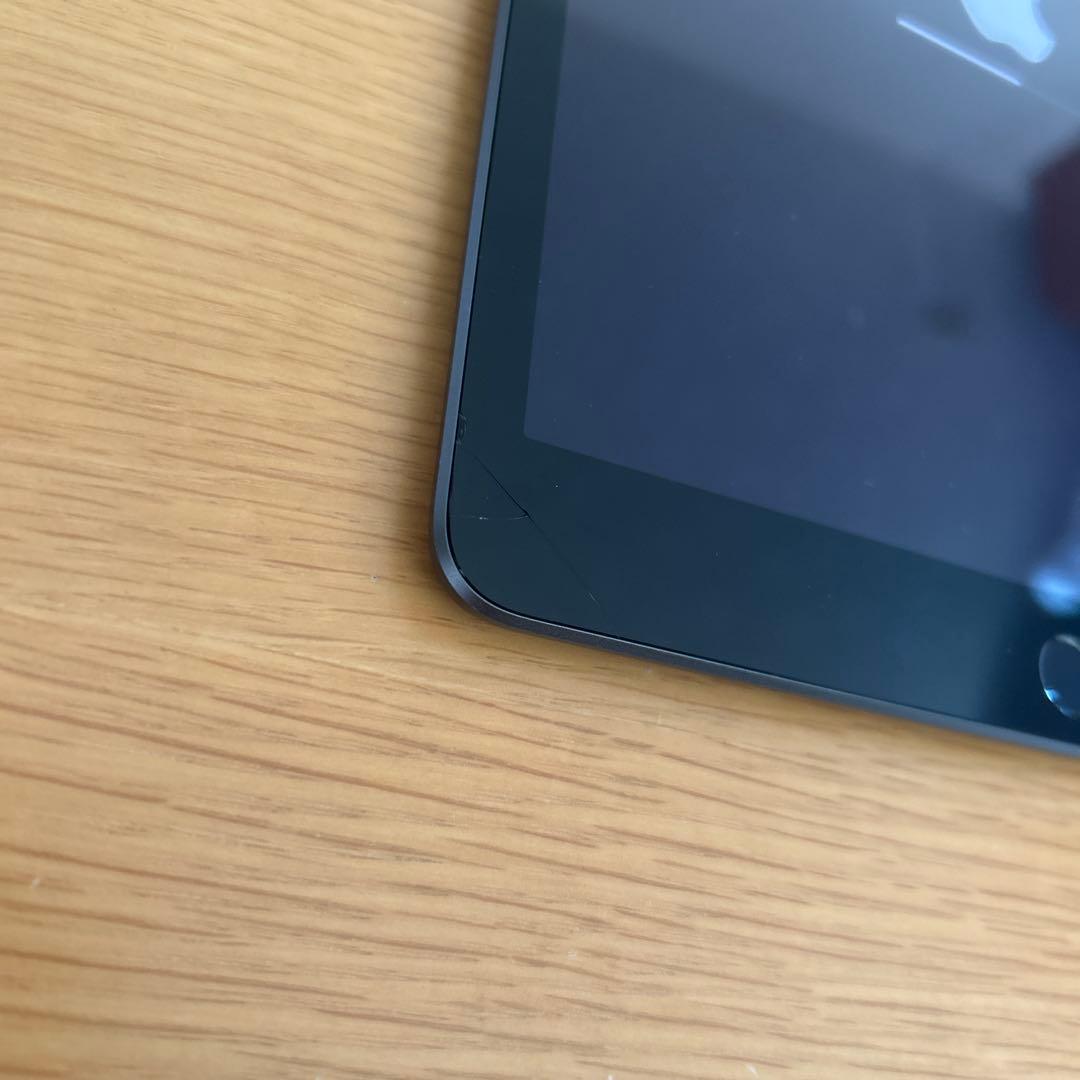 iPad第9世代 Wi-Fi + Cellula　モデル64GB　【美品】