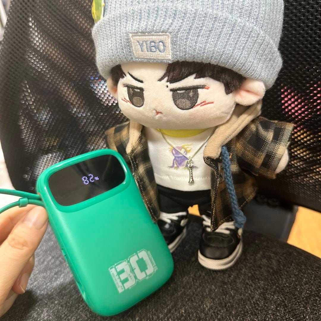 baseus 王一博 限定色 バッテリー 10000mAh