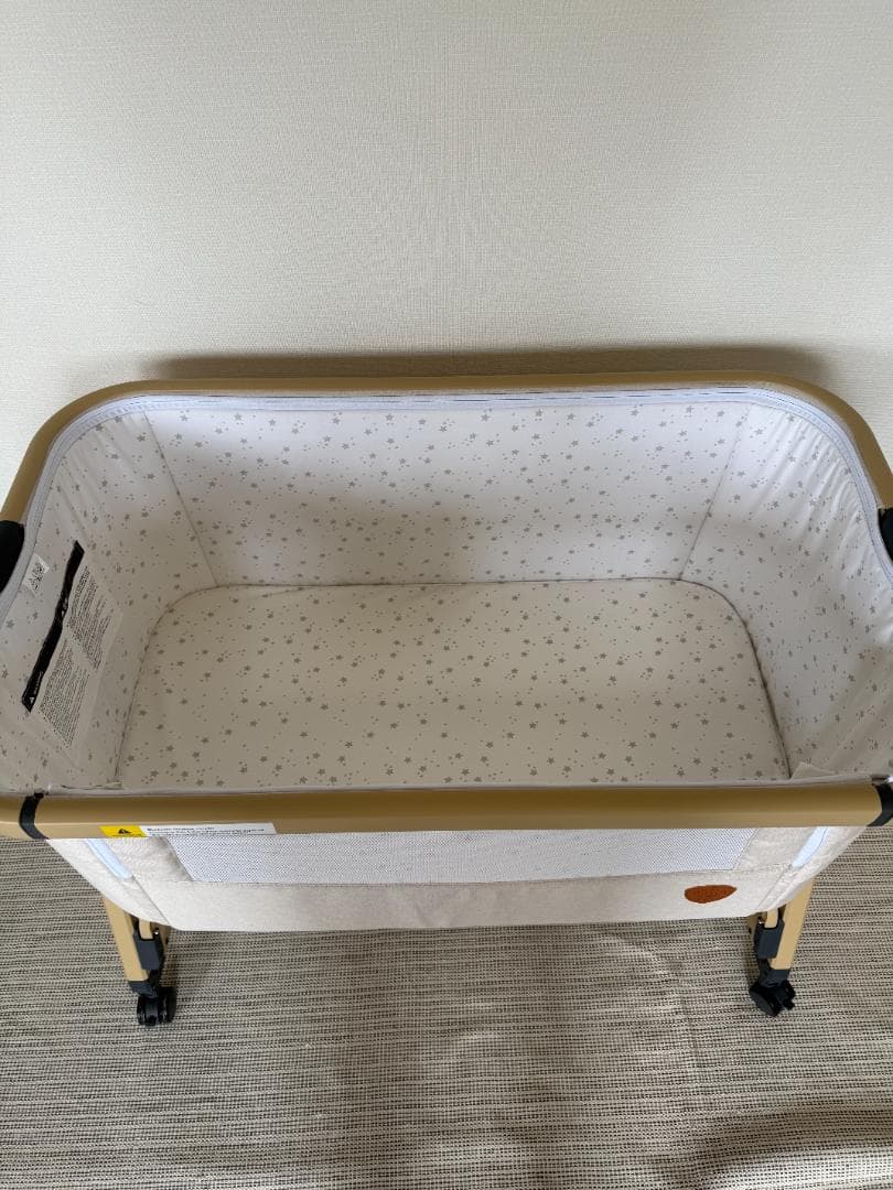 【美品】HZDMJ ベビーベッド カーキ 蚊帳・収納付き