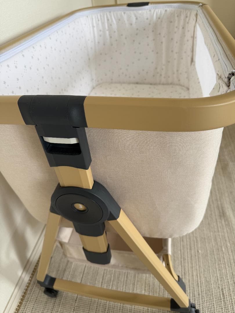 【美品】HZDMJ ベビーベッド カーキ 蚊帳・収納付き