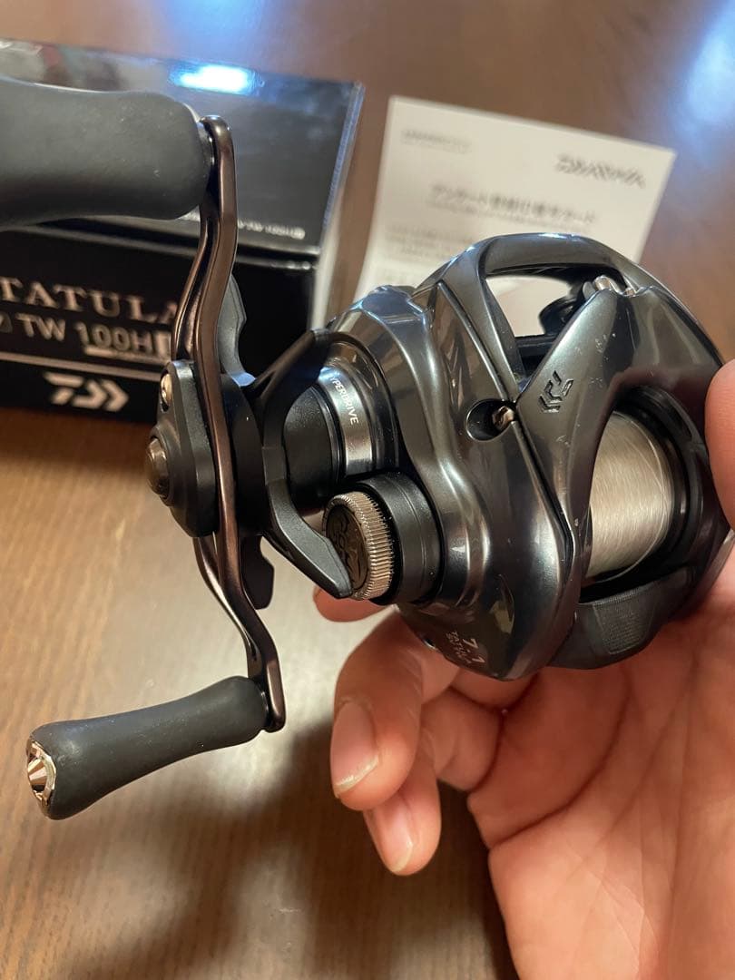 DAIWA 25タトゥーラ　SVTW 100HL