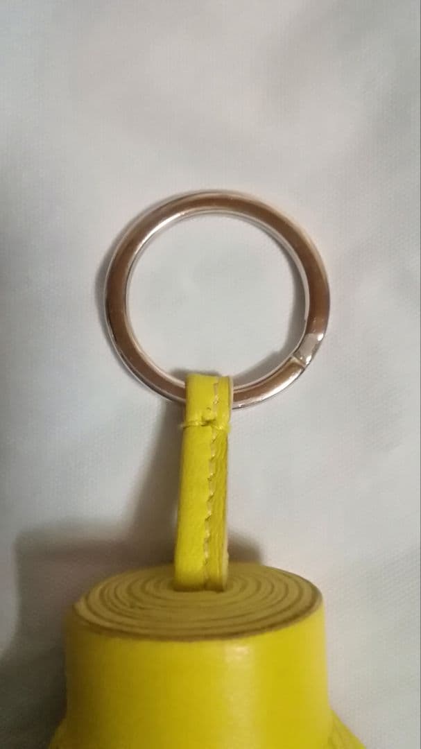 今だけ値下げ　鑑定済み　HERMES　エルメス　カルメン　キーリング　イエロー系