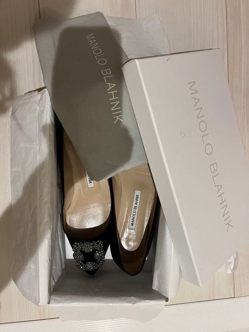 美品　マノロブラニク　ハンギシ　フラットシューズ