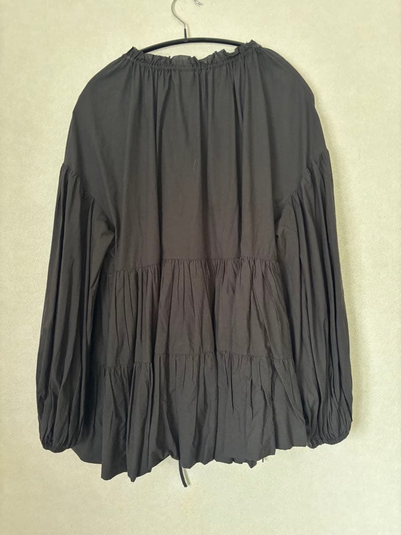 HER. エンブロイダリーコットンチュニック/ブラック