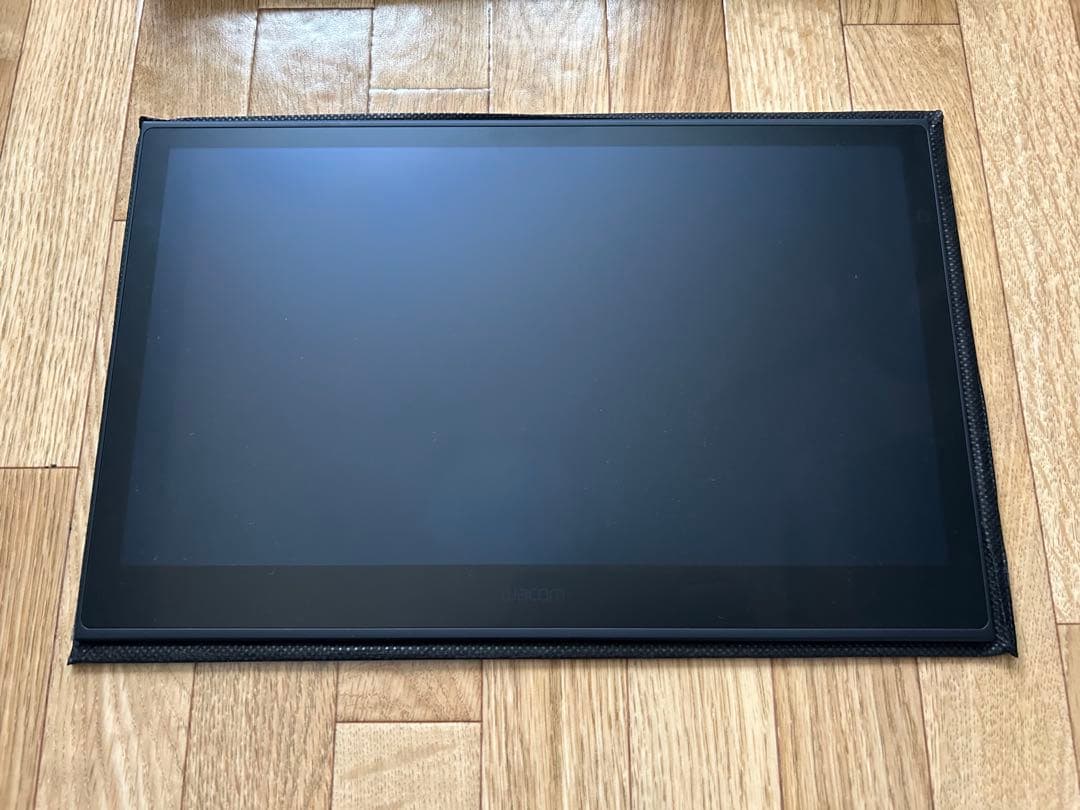 液タブ・ペンタブ Wacom Movink 13 (DTH135K0C)