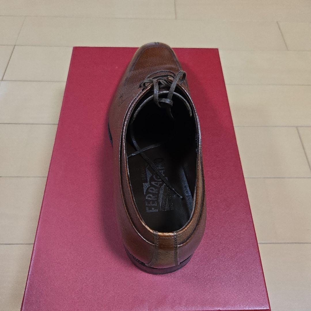 フェラガモ 7EE ブラウン レザーシューズ